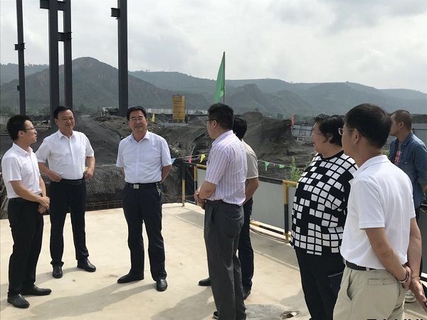 市人大常委會黨組副書記、副主任樊文浩一行調(diào)研泓源公司項(xiàng)目建設(shè)情況(圖2)