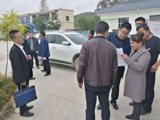 平?jīng)鲢垂鹃_展“踐行初心使命，助推脫貧攻堅(jiān)”主題黨日活動(dòng)(圖3)