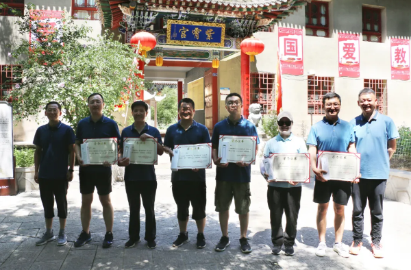 增強團(tuán)隊合力 展示泓源風(fēng)采 ——泓源公司開展登山比賽活動(圖10)